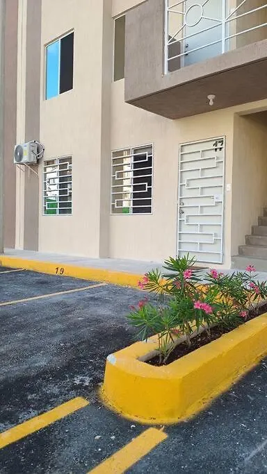 Alojamiento De Sofi Y Emi Cancun Apartment