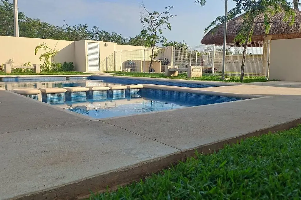 Alojamiento De Sofi Y Emi Cancun